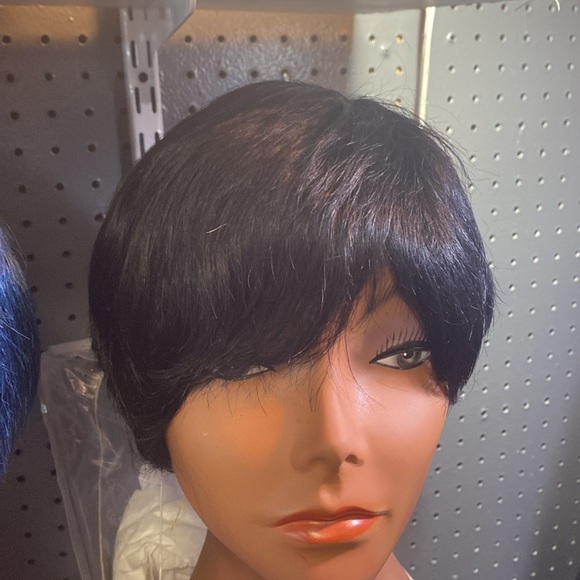 Human hair Pixie Wig - Picture 9 of 10